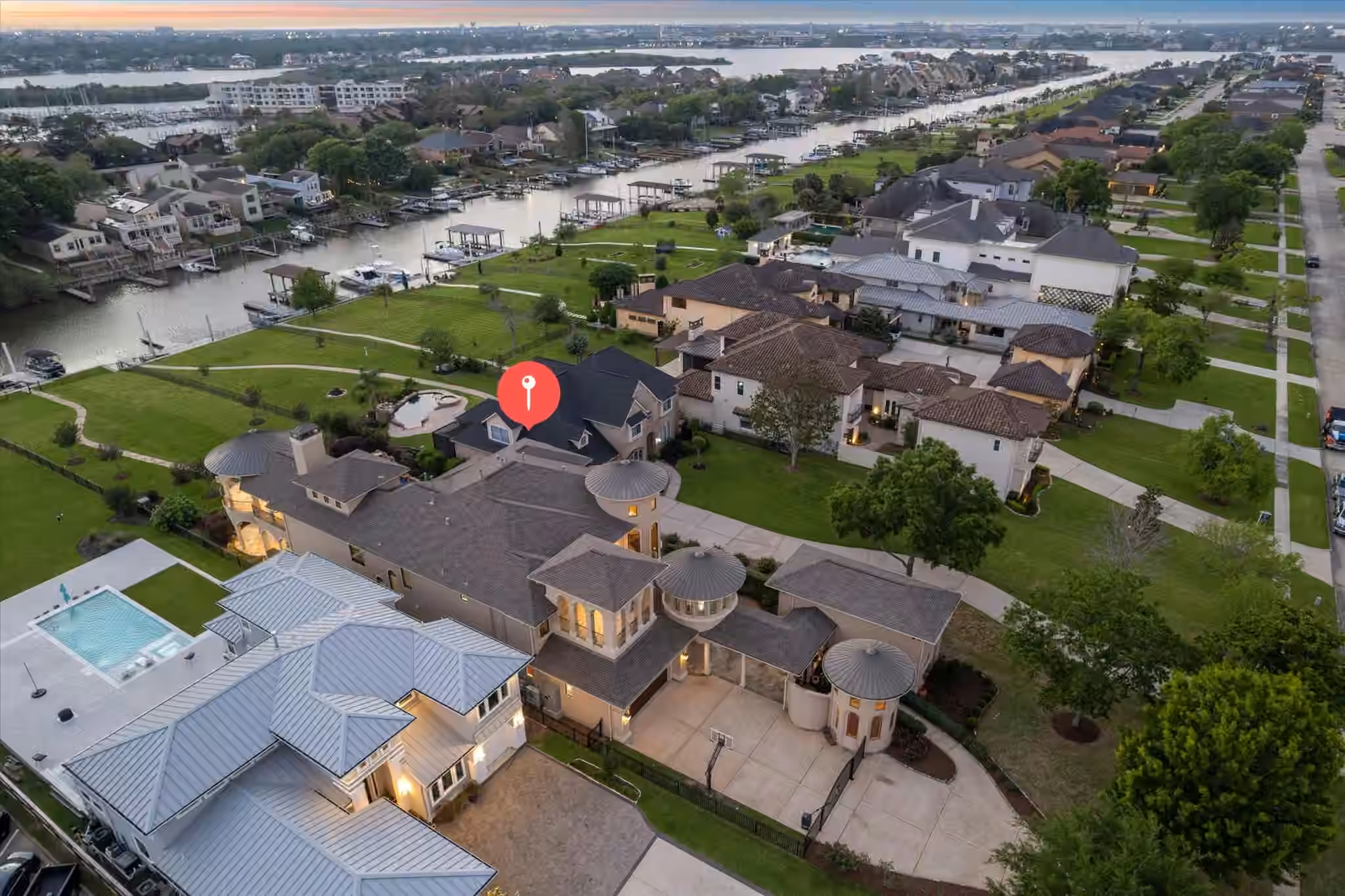 Photo 2 of 503 Constellation Boulevard, League City, TX
