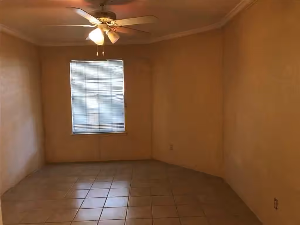 Photo 4 of 10603 S Wilcrest Drive 27, Houston, TX