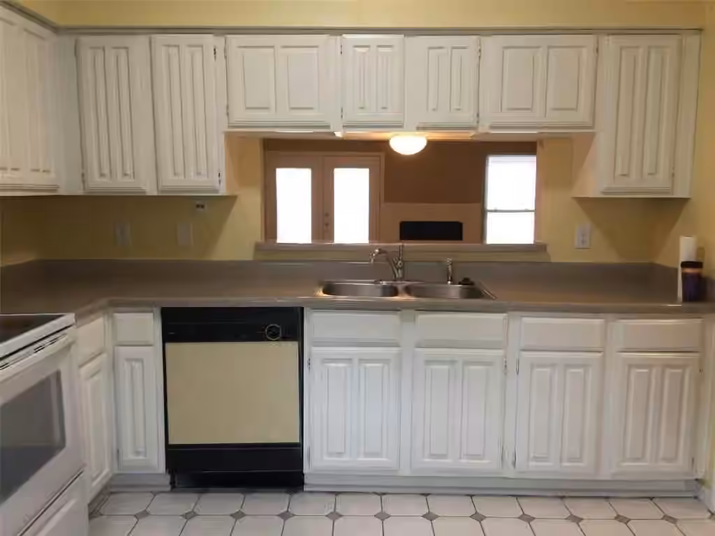 Photo 7 of 10603 S Wilcrest Drive 27, Houston, TX