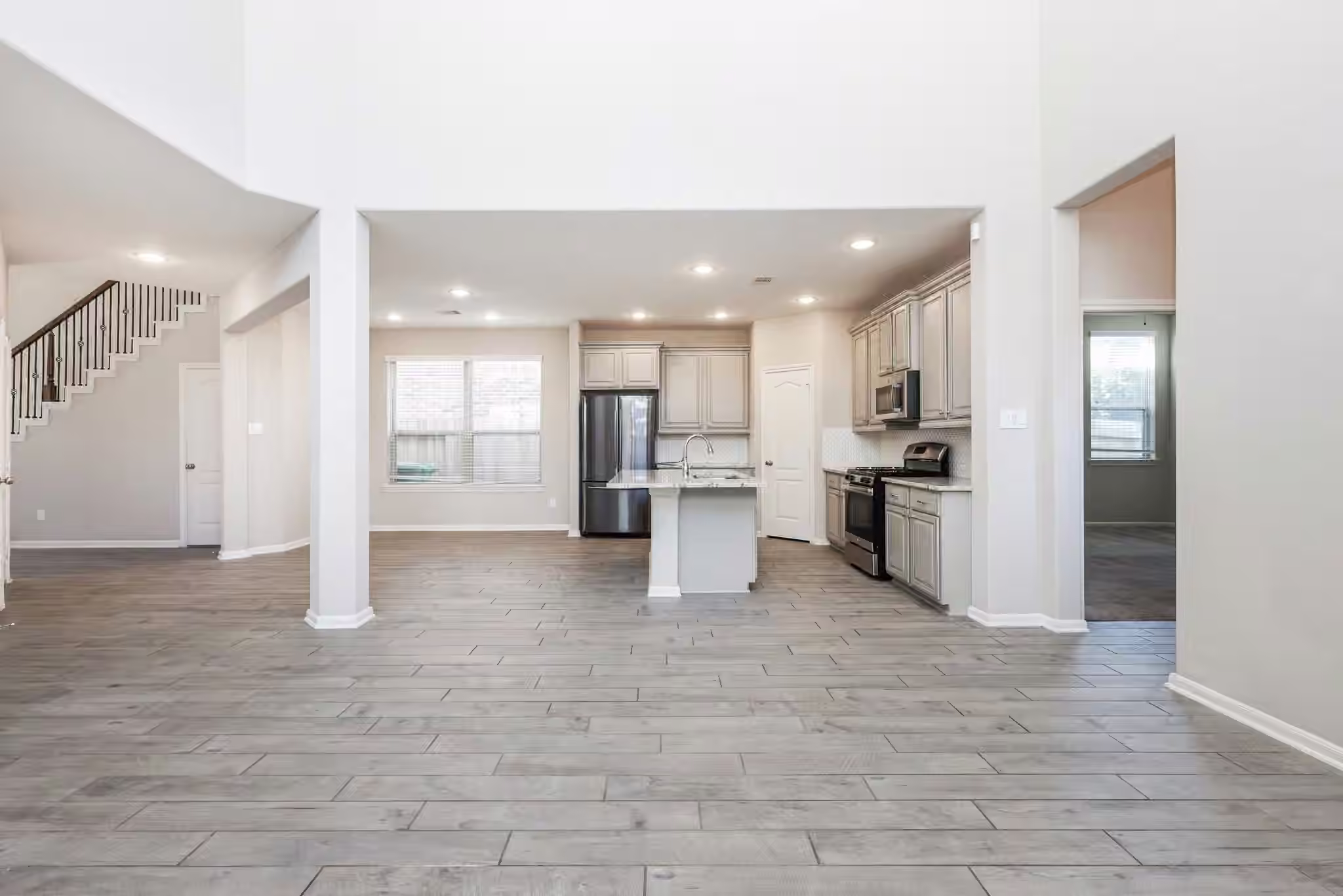 Photo 6 of 1632 Summer City Drive, Houston, TX