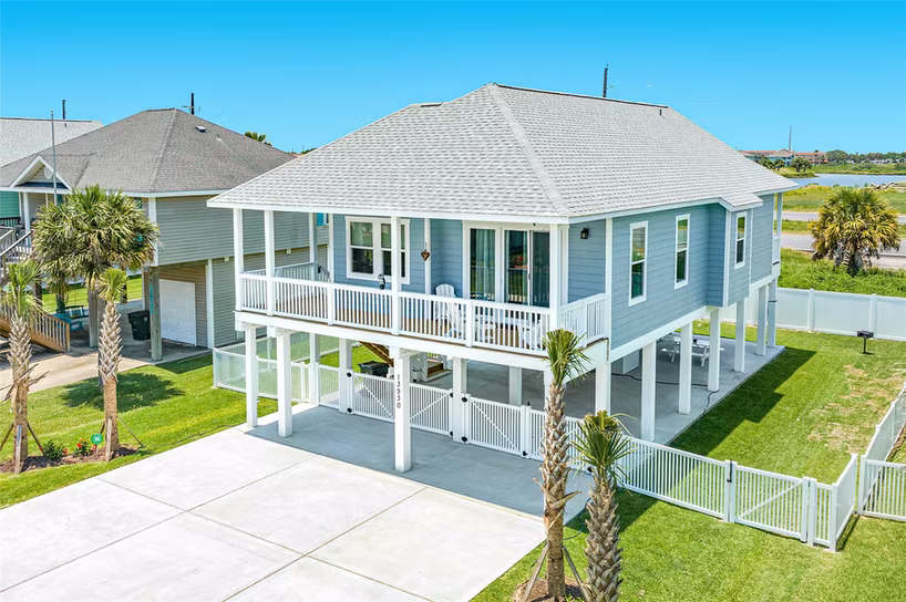Photo of 13930 Pirates Beach Boulevard, Galveston, TX
