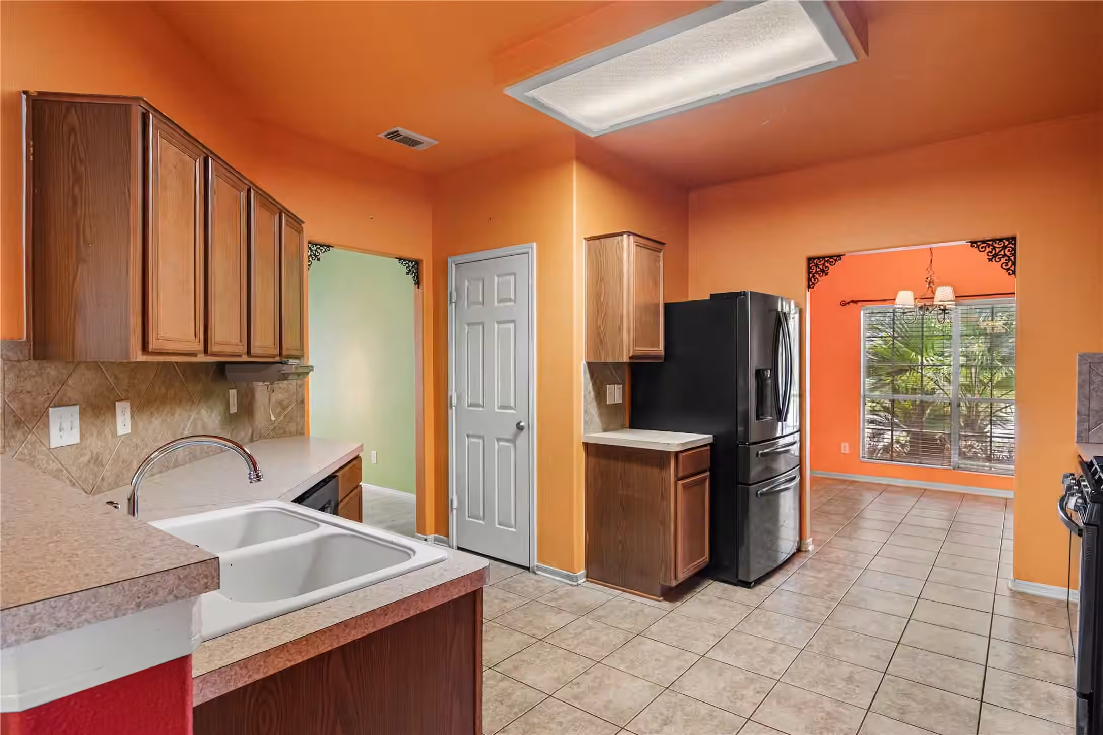 Photo 6 of 17818 Juniper Green Trail, Humble, TX