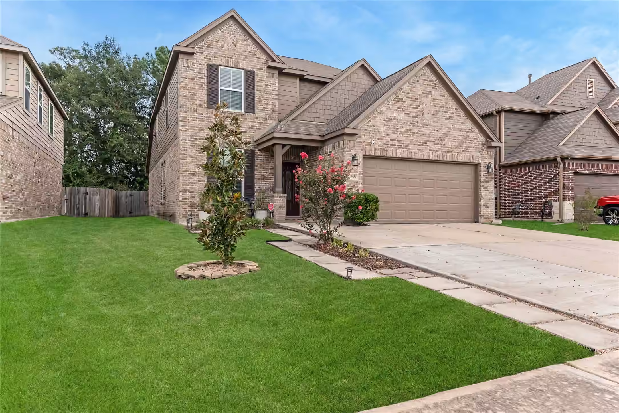 Photo 2 of 20906 Cypress Overlook Trail, Humble, TX