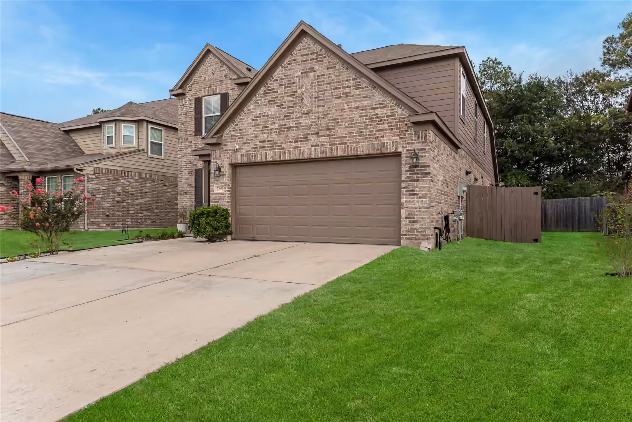 Photo 4 of 20906 Cypress Overlook Trail, Humble, TX