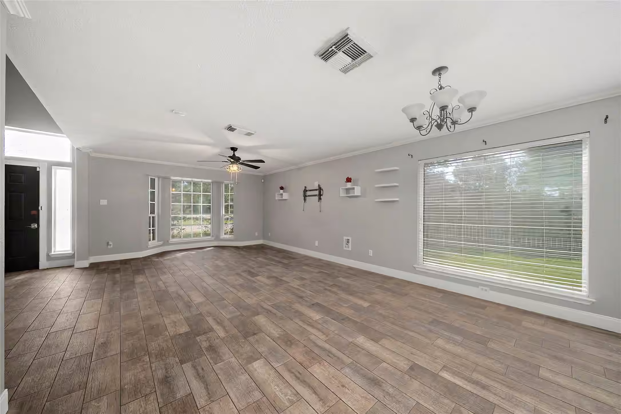 Photo 3 of 1801 Palo Duro Street, Friendswood, TX