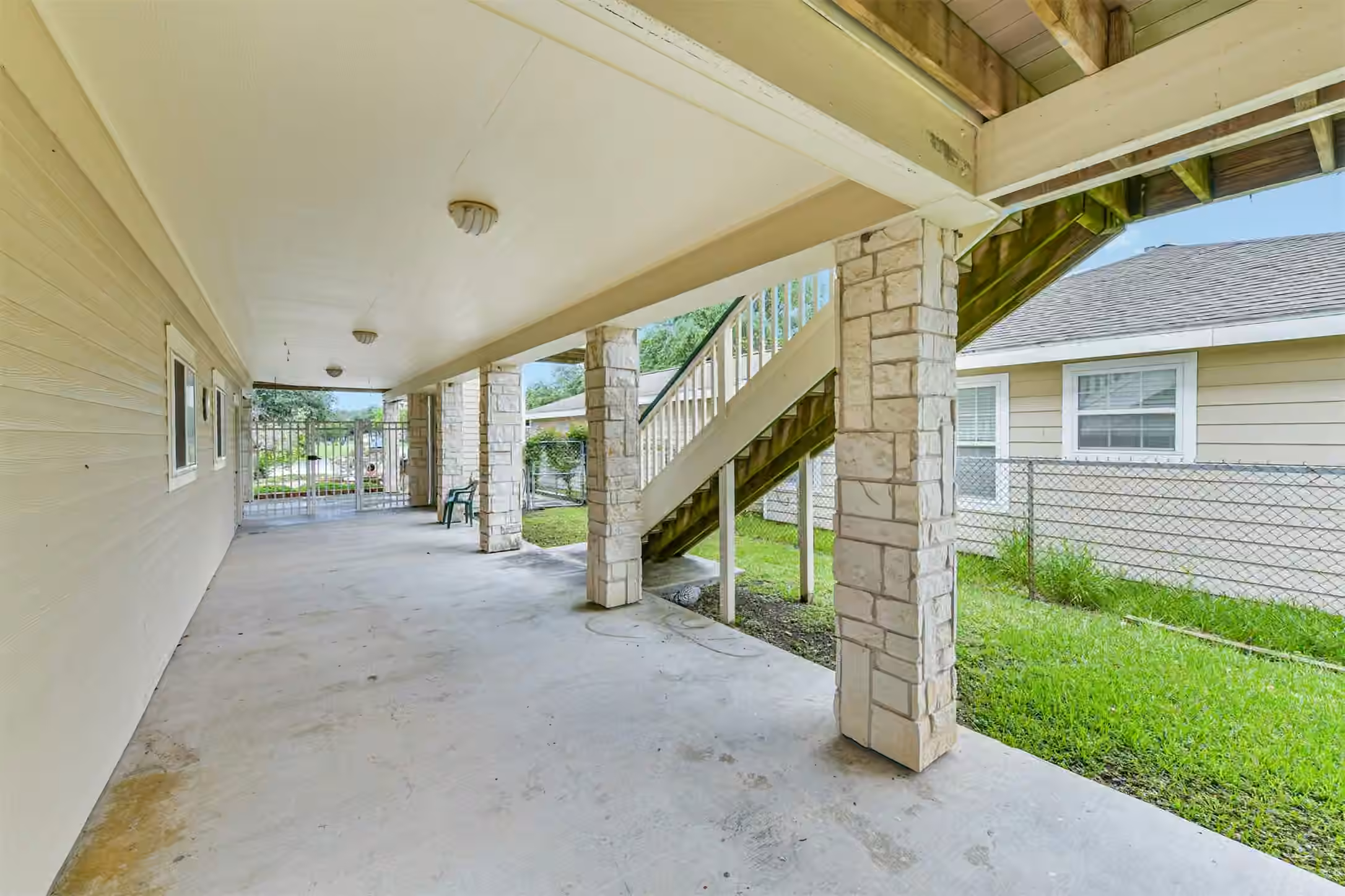 Photo 7 of 5723 Stewart Avenue, Galveston, TX