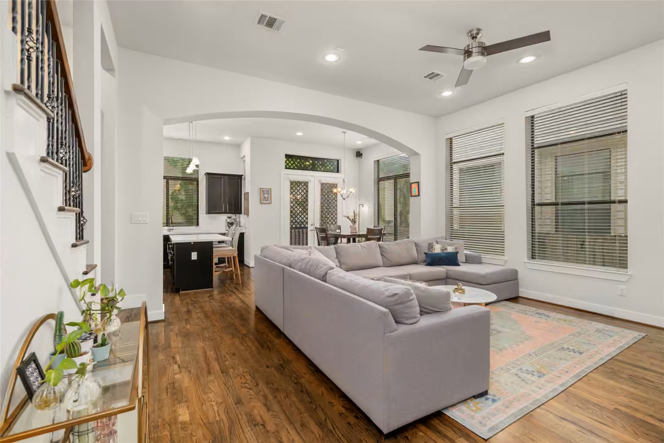 Photo 4 of 2609 Riverside Drive E, Houston, TX