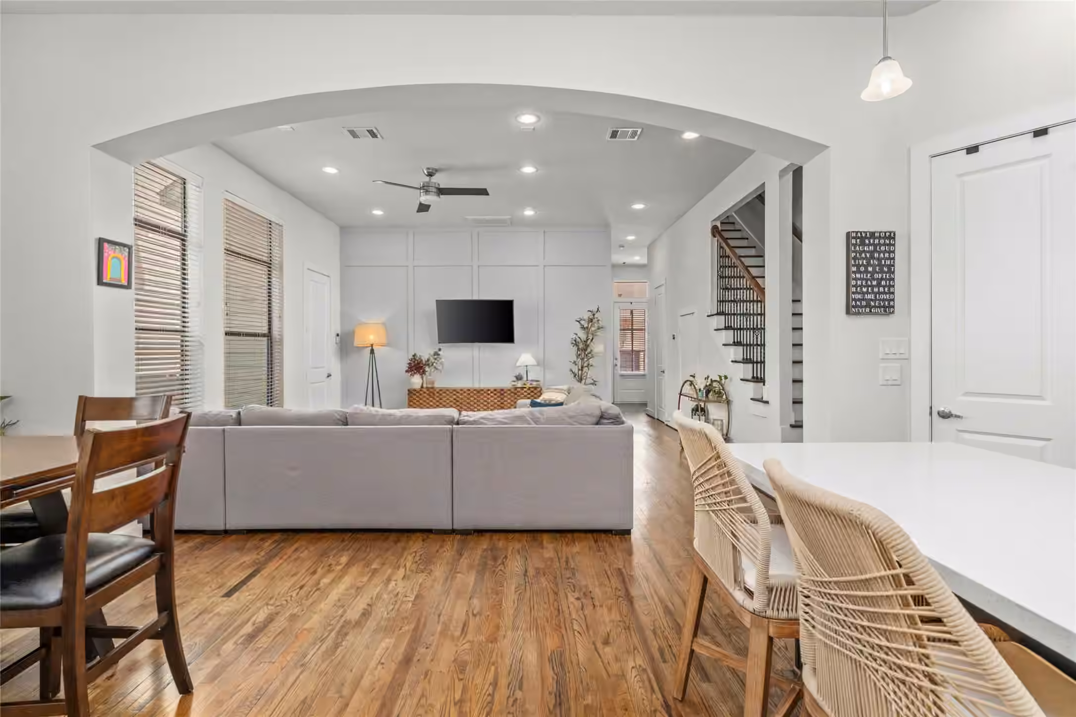 Photo 6 of 2609 Riverside Drive E, Houston, TX