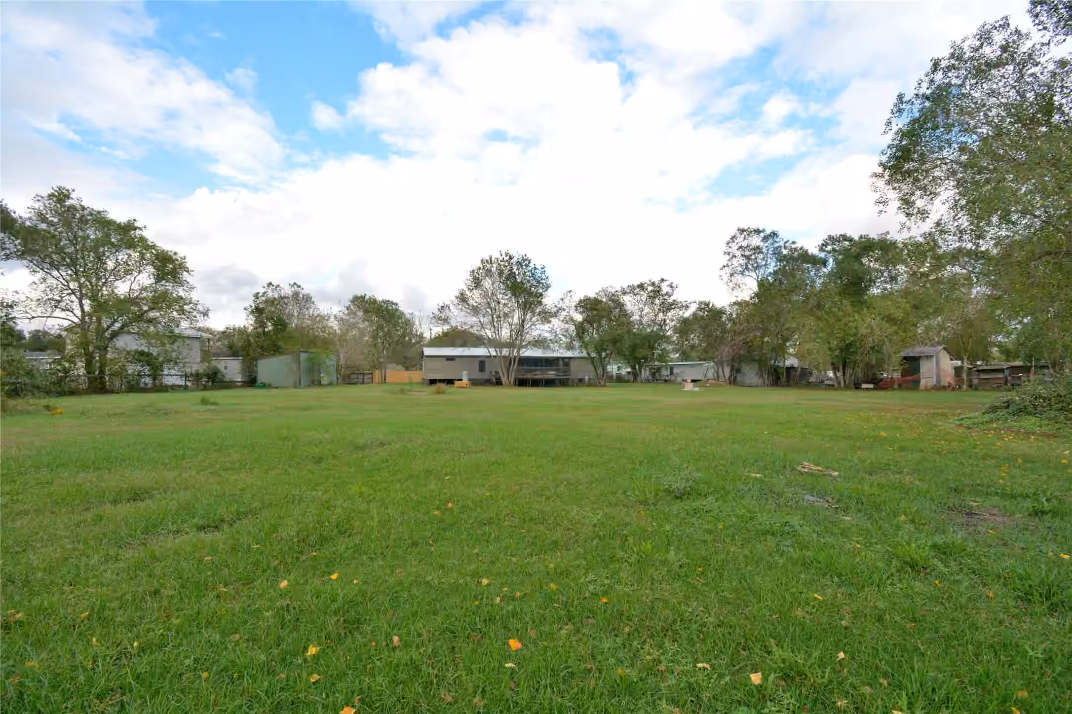 Photo 3 of 10007 Cheryl Street, Manvel, TX