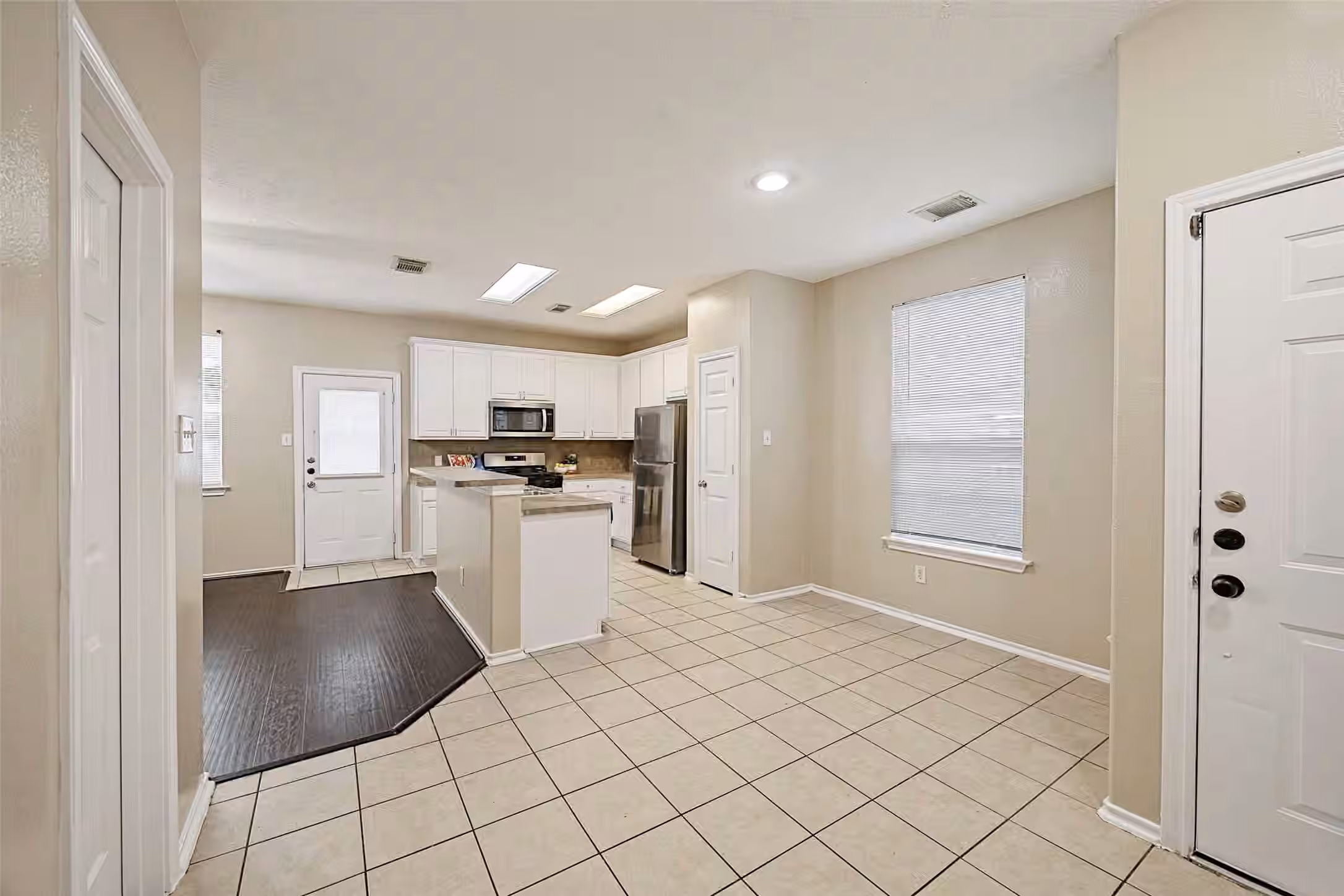 Photo 5 of 14334 Fairbuff Lane, Houston, TX
