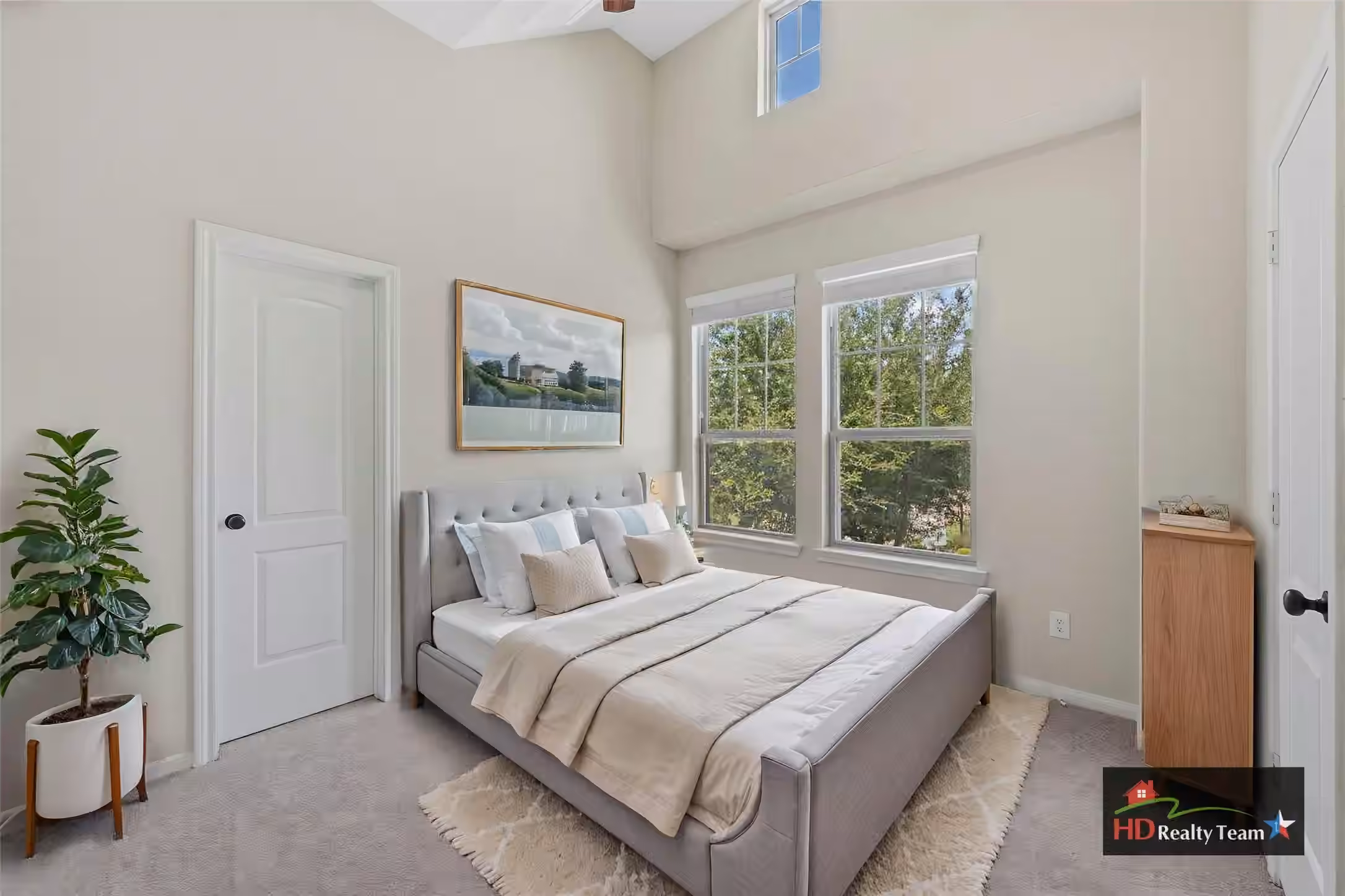 Photo 3 of 78 Cheswood Manor Drive, The Woodlands, TX