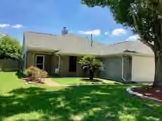 Photo 2 of 5125 Cotter Lane, Rosenberg, TX