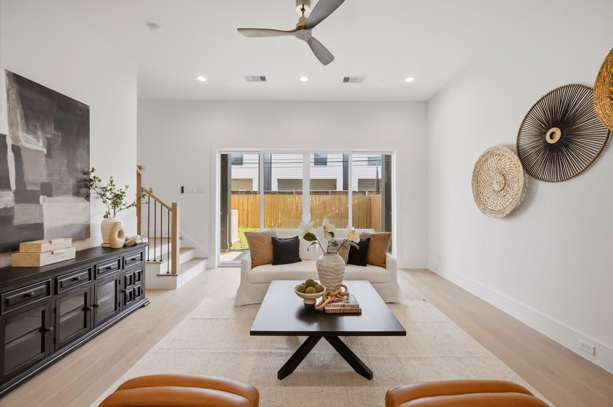 Photo 5 of 112 E 27th Street, Houston, TX