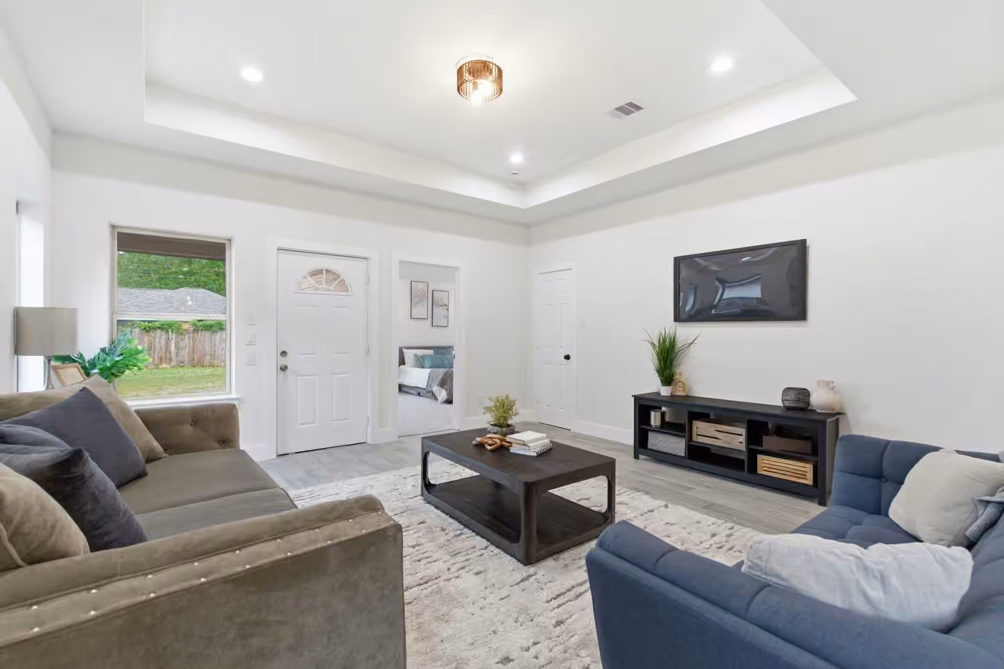 Photo 4 of 1105 W Lyle Street, Cleveland, TX