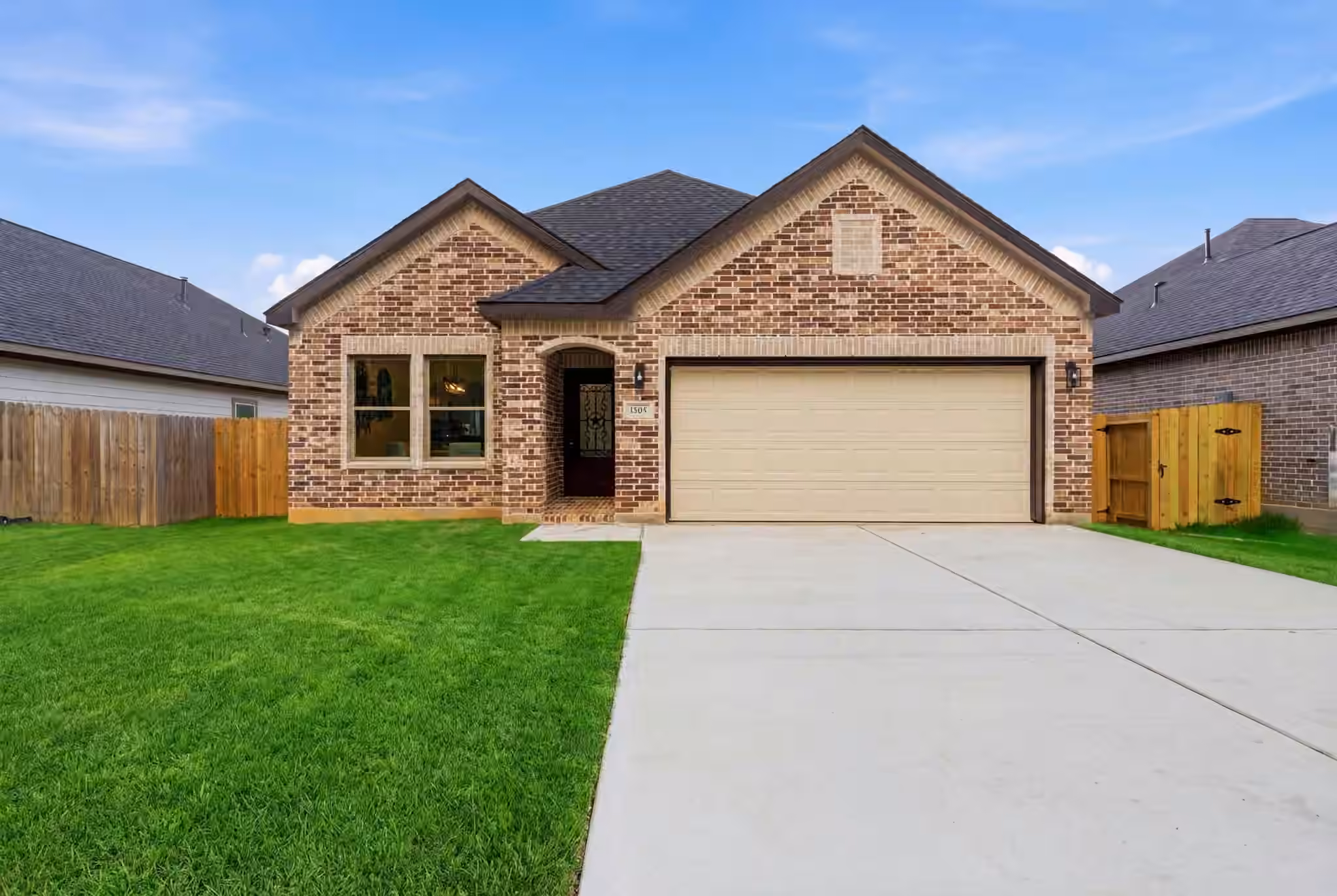 Photo 6 of 1105 W Lyle Street, Cleveland, TX