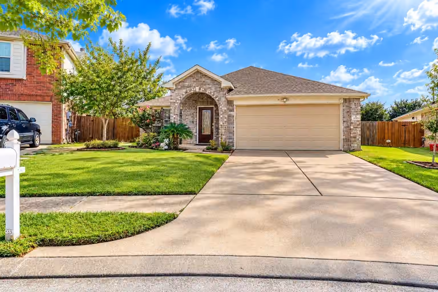 Photo 2 of 4203 Bearden Place Lane, Houston, TX