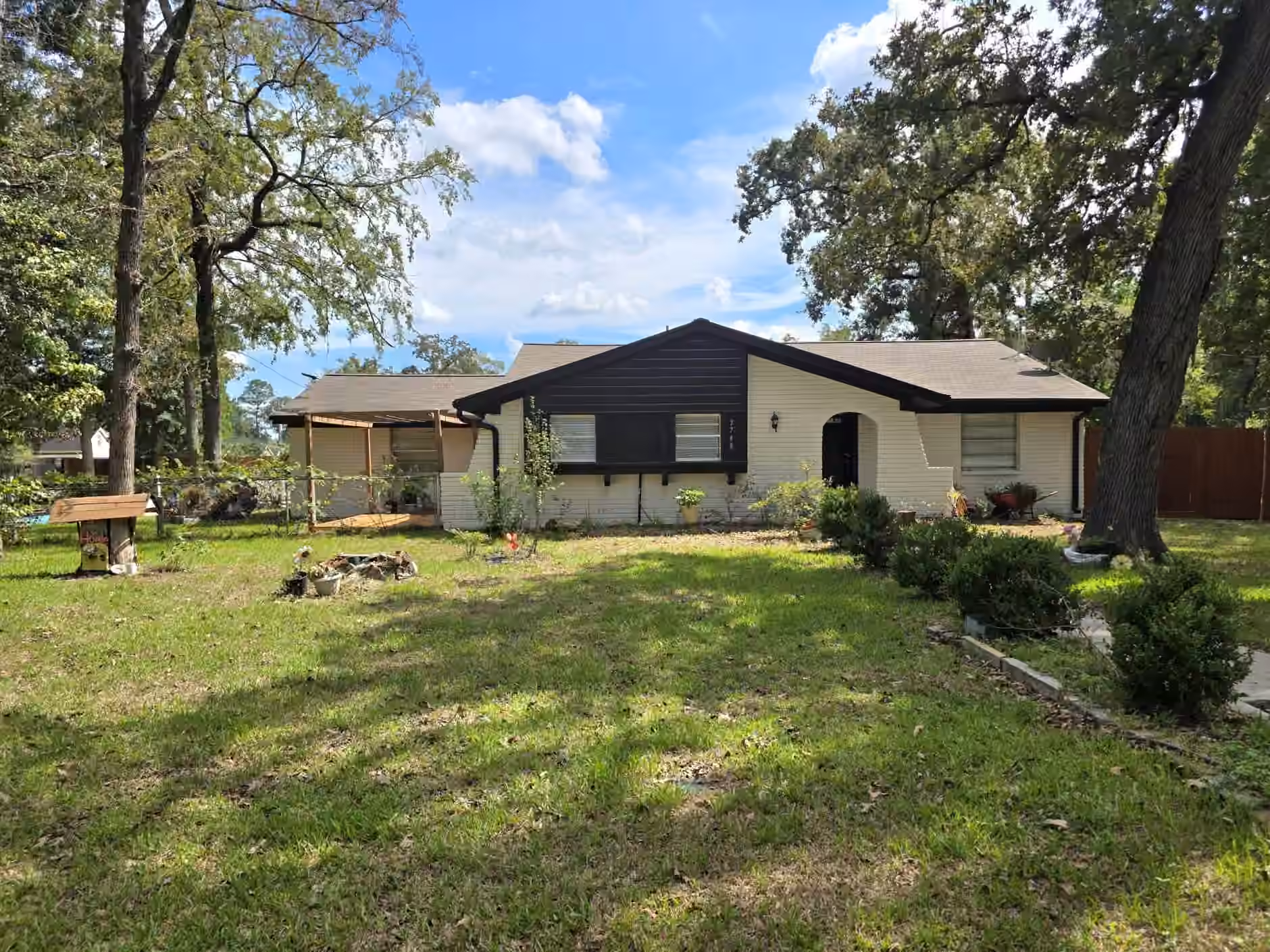 Photo of 3748 Pin Oak Drive, Conroe, TX 77301