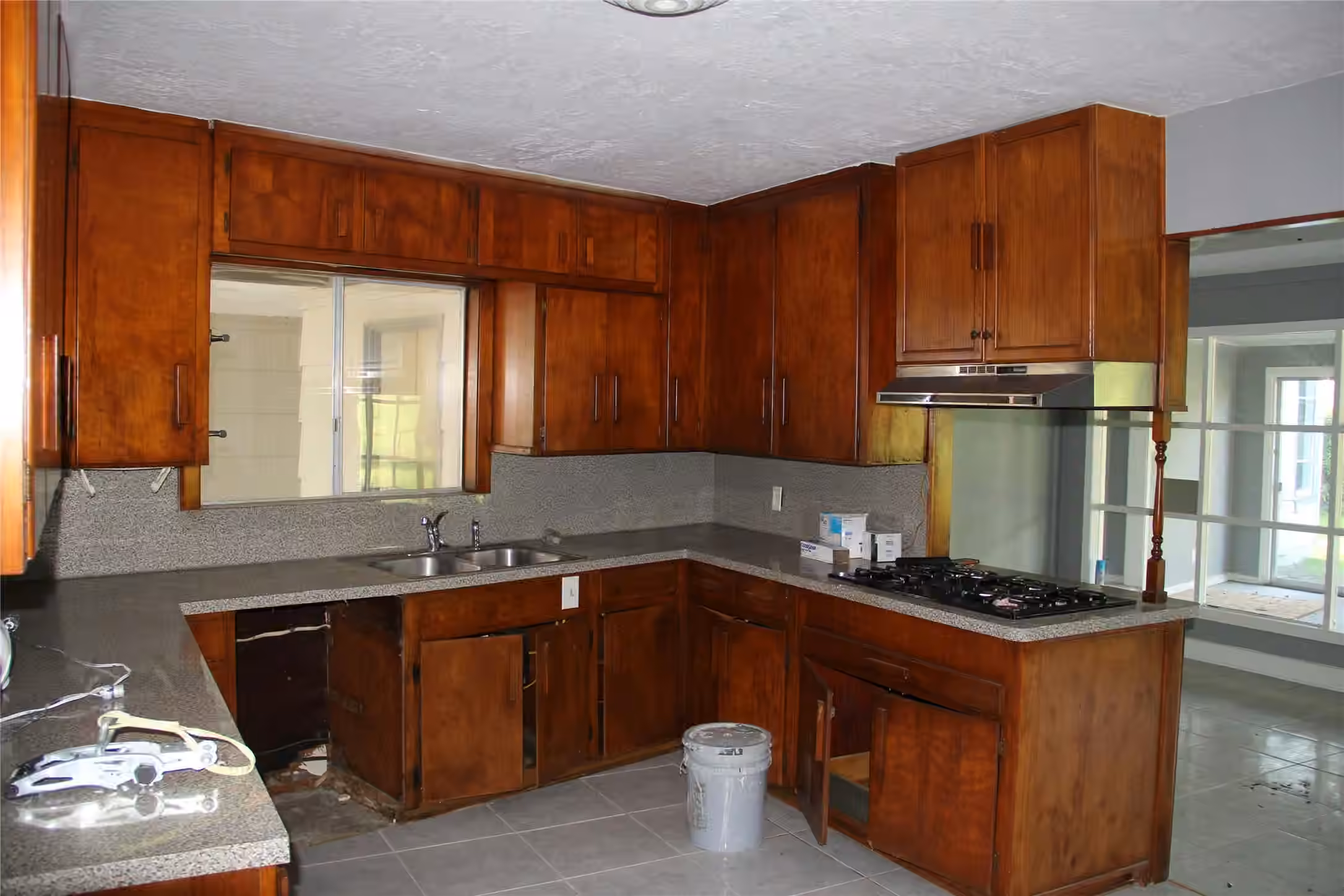 Photo 7 of 126 San Marino Drive, Galveston, TX