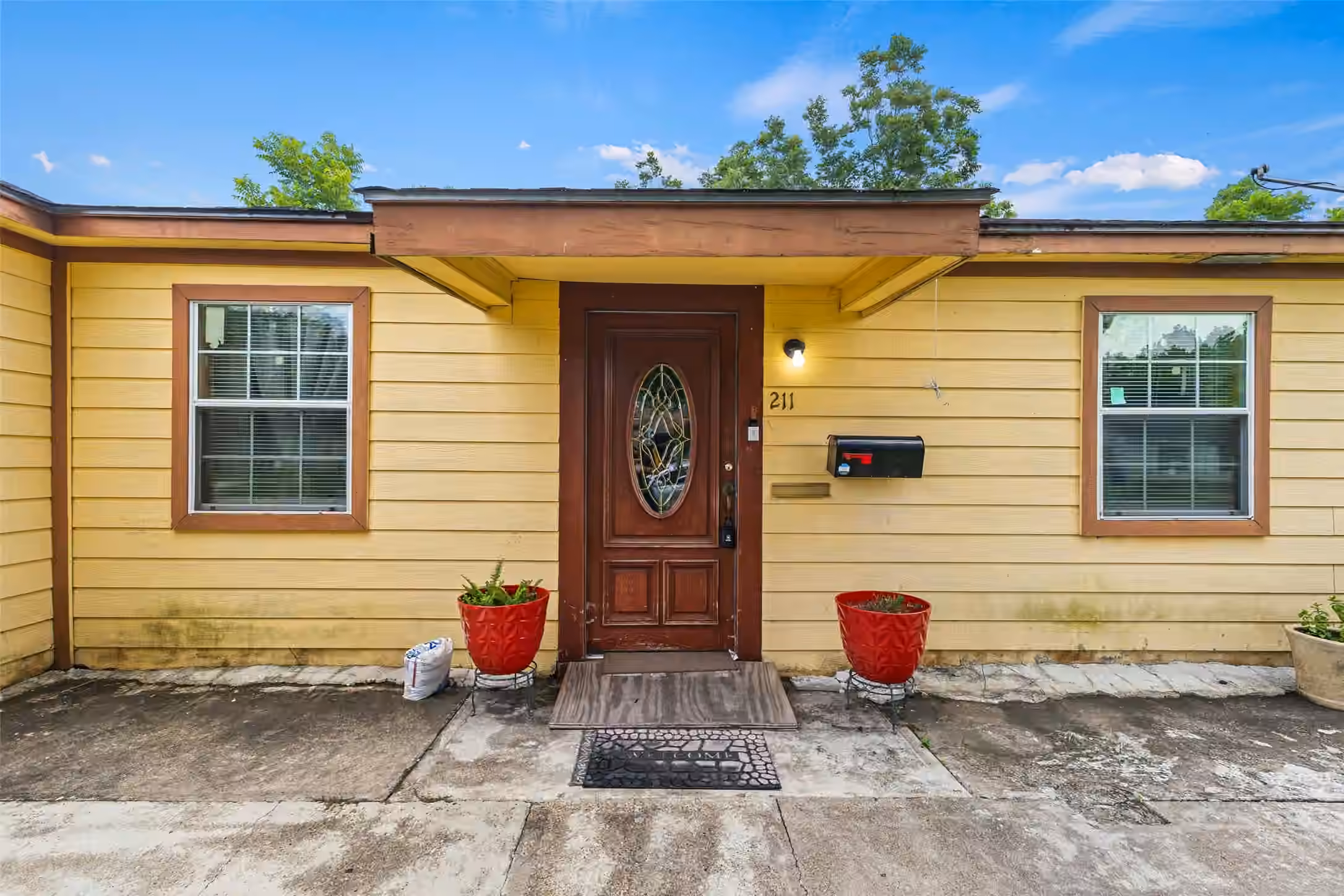 Photo 4 of 211 Crescent Drive, Pasadena, TX
