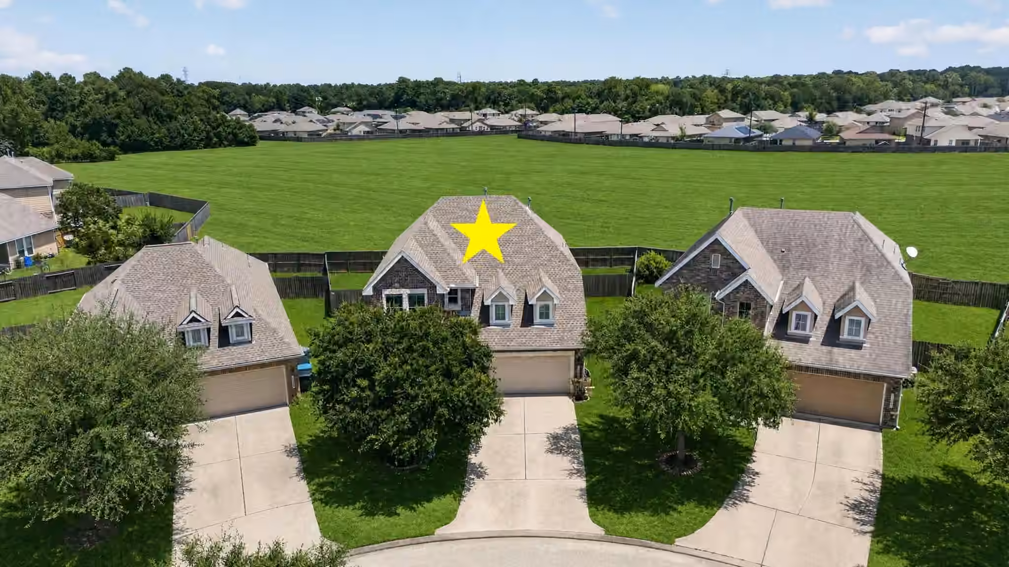 Photo 3 of 10202 Larkmist Lane, Tomball, TX