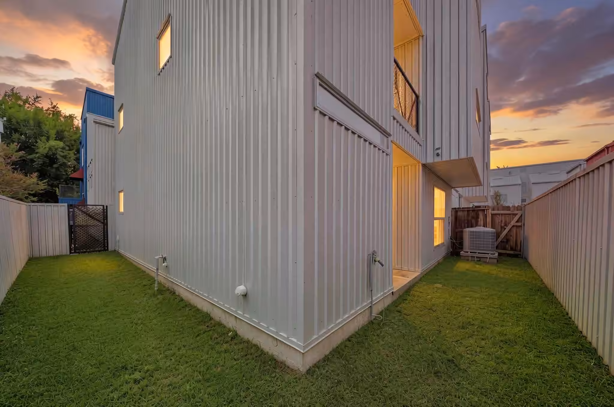 Photo 6 of 6128 Grand Boulevard, Houston, TX