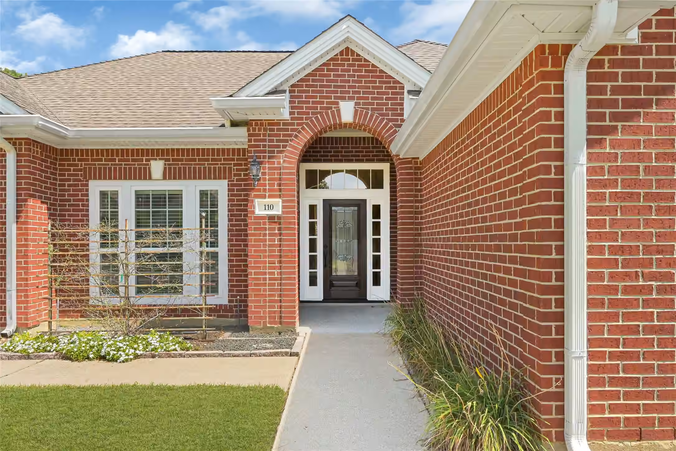 Photo 3 of 110 Regal Lane, Liberty, TX