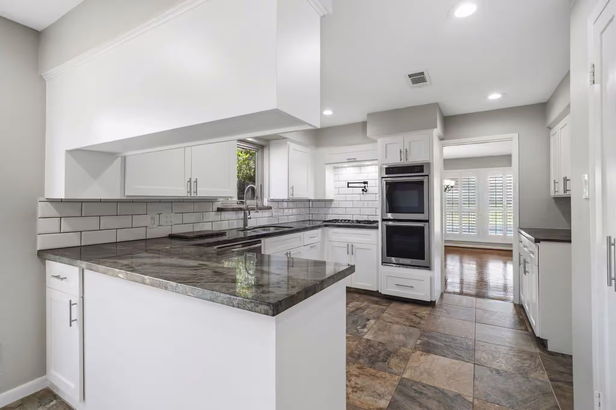 Photo 5 of 44 Bendwood Drive, Sugar Land, TX 77478