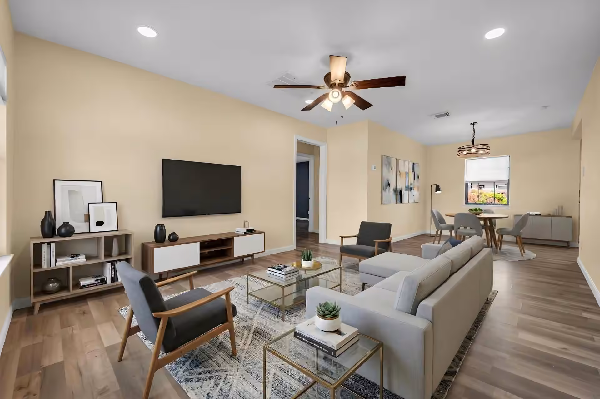 Photo of 2915 Robertson Street, Houston, TX 77009