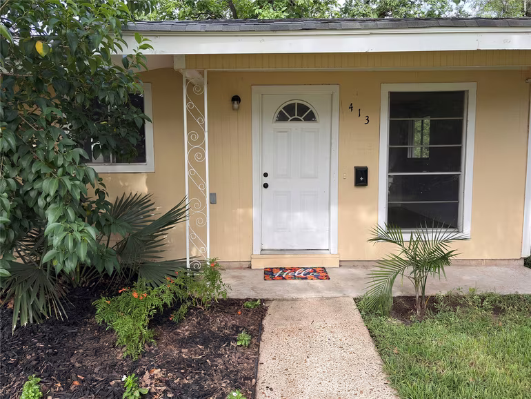 Photo 2 of 413 Betty Road, South Houston, TX
