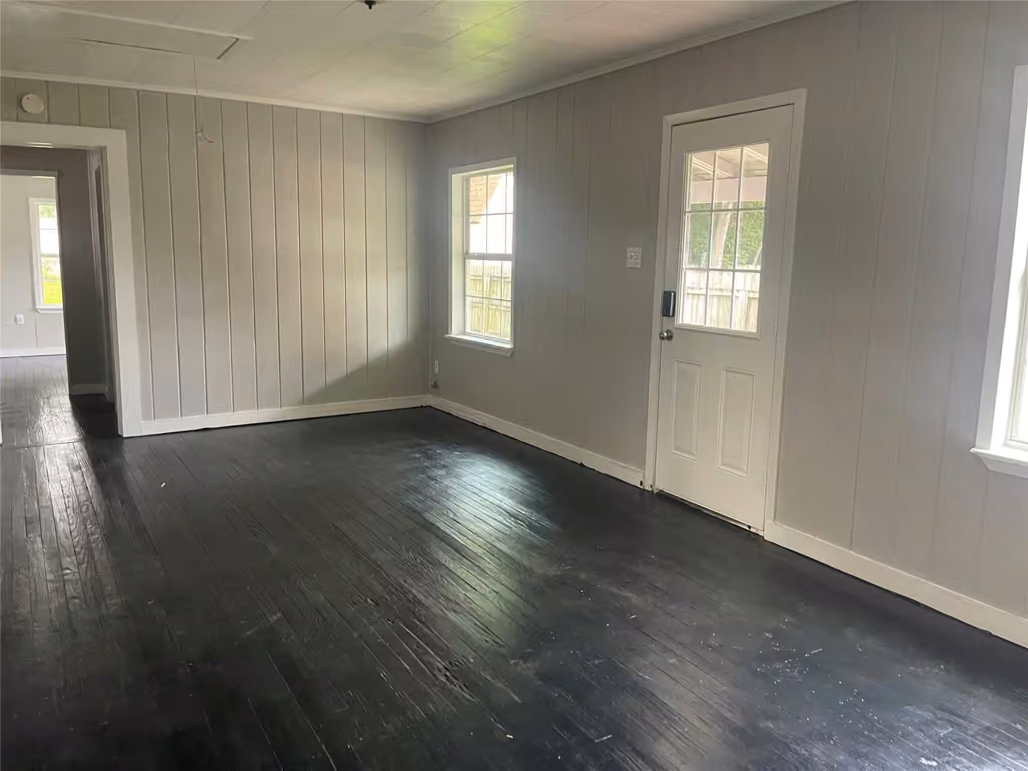 Photo 4 of 407 N Magnolia Street, Highlands, TX