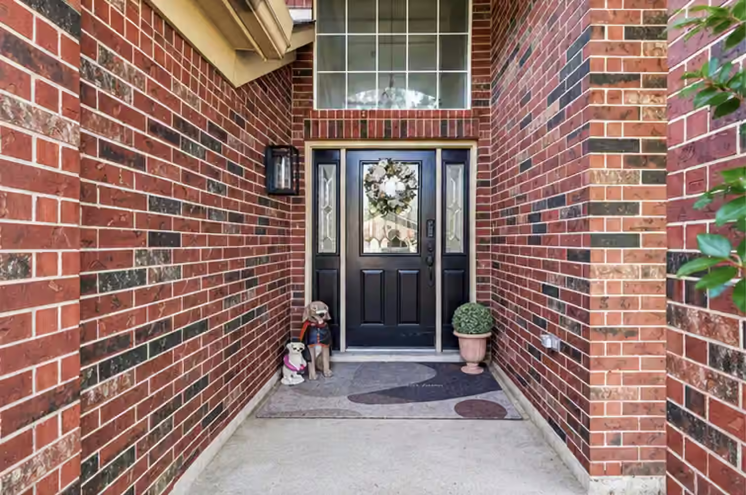 Photo 4 of 7406 Greatwood Grove Drive, Sugar Land, TX