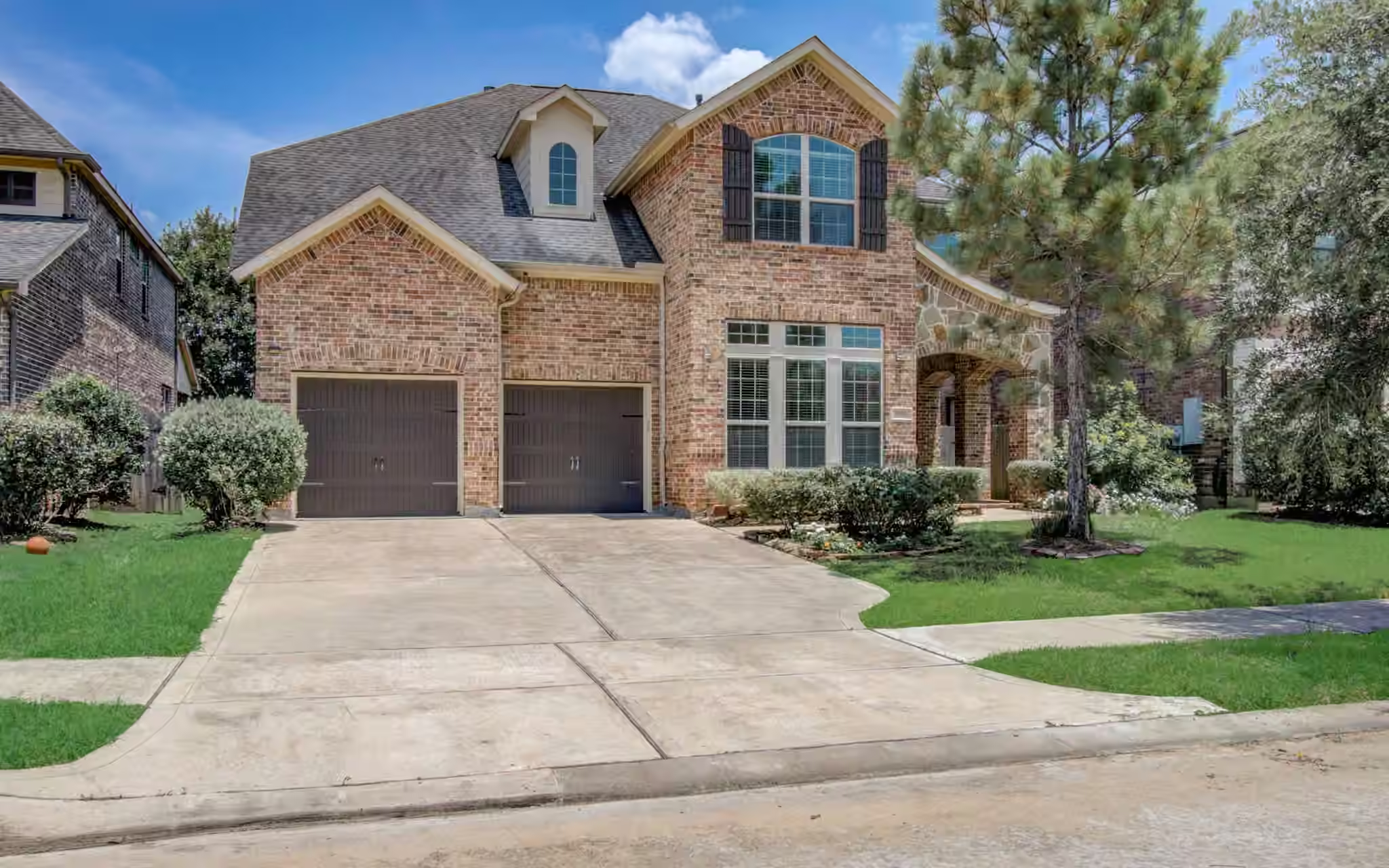 Photo 2 of 3938 May Ridge Lane, Sugar Land, TX