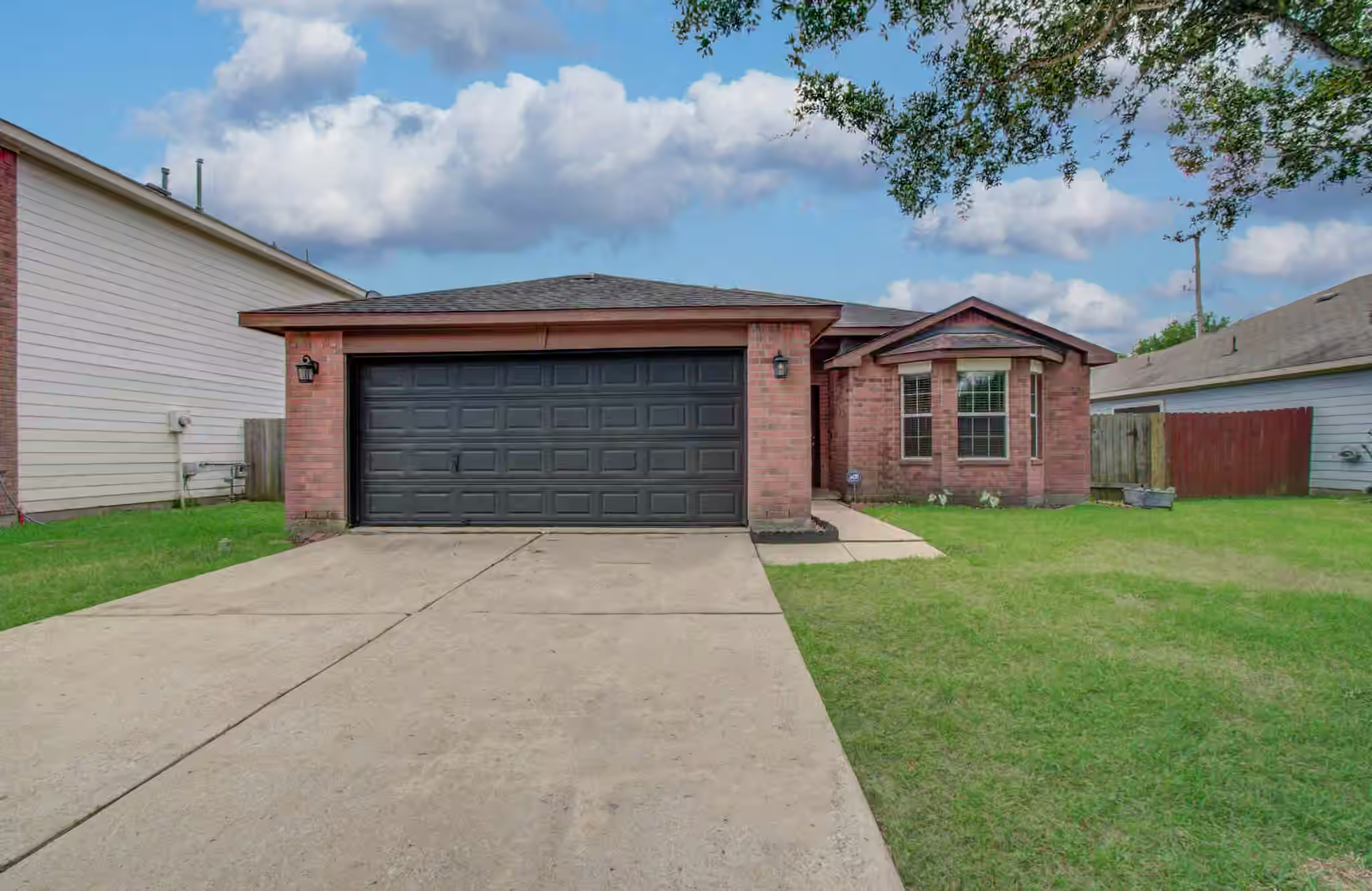 Photo of 3910 Ridge Canyon Road, Baytown, TX