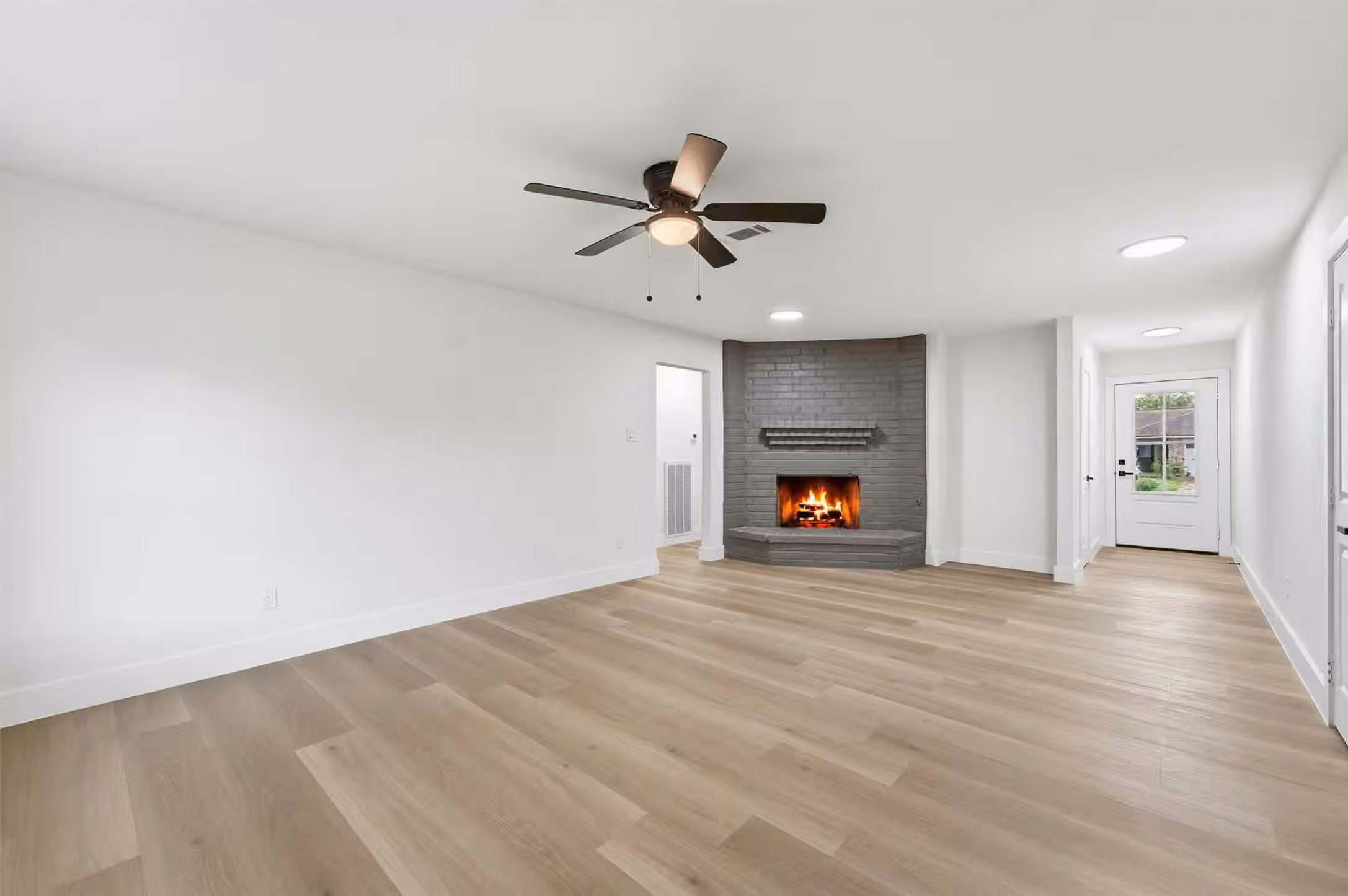 Photo 3 of 17106 Jane Lynn Lane, Houston, TX