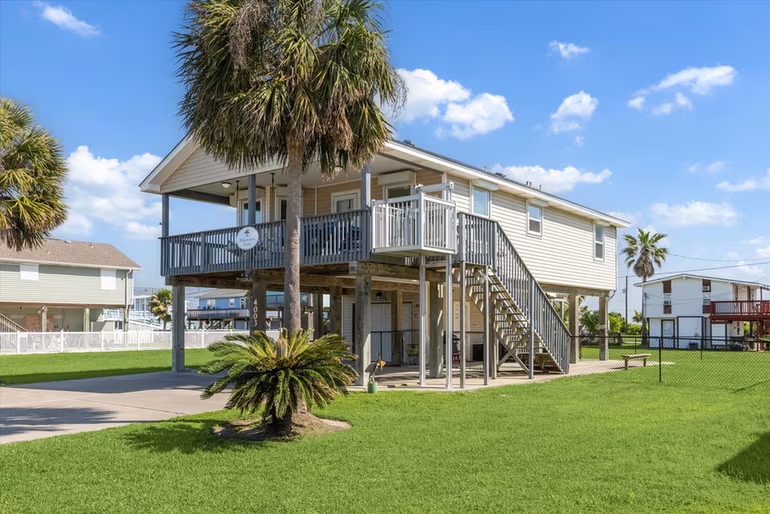 Photo 2 of 4003 Reeves Drive, Galveston, TX
