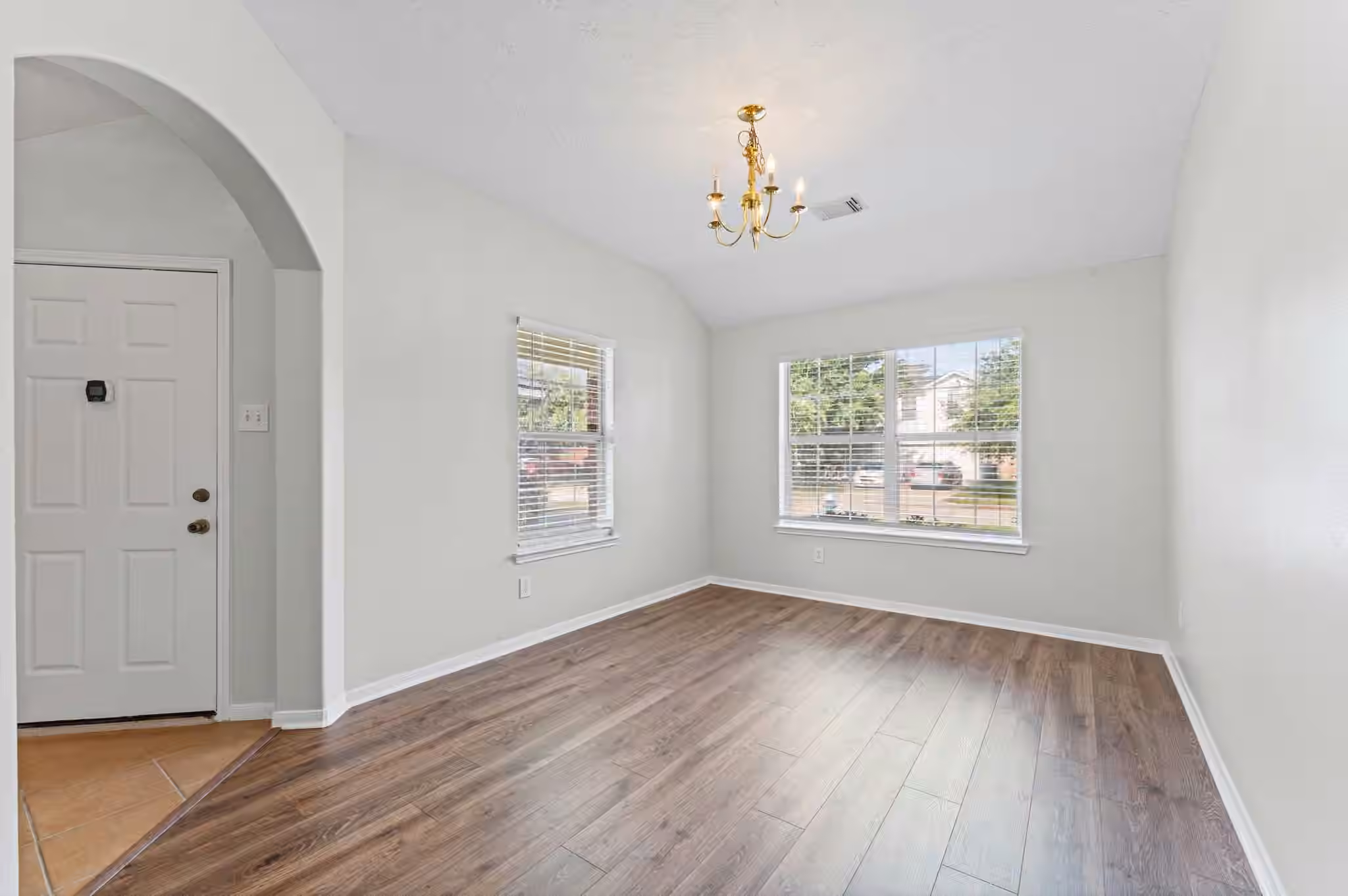 Photo 5 of 21218 Rezanof Road, Humble, TX