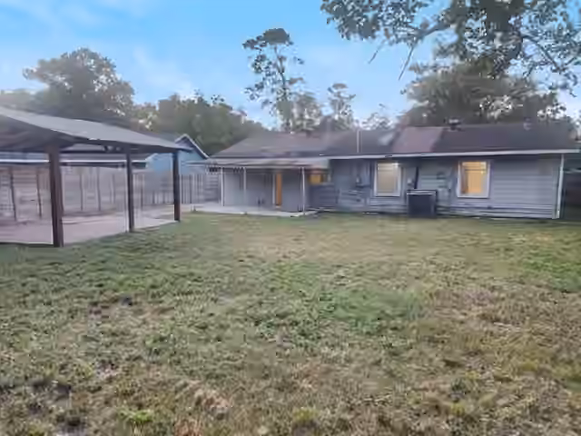 Photo 2 of 9010 Sultan Drive, Houston, TX