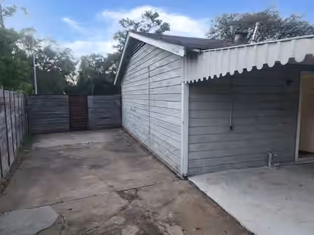 Photo 3 of 9010 Sultan Drive, Houston, TX