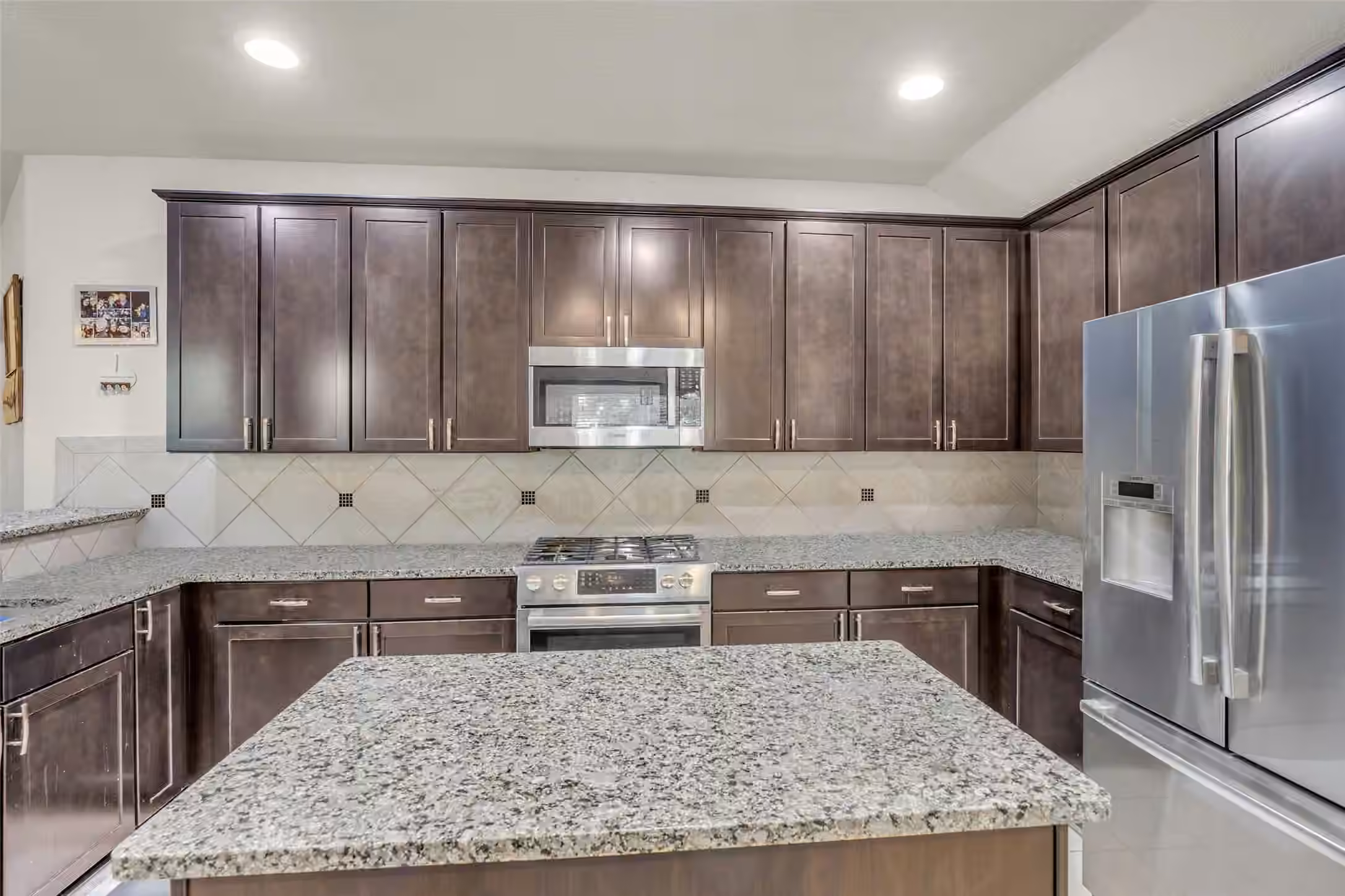 Photo 6 of 172 Knollbrook Circle, Montgomery, TX