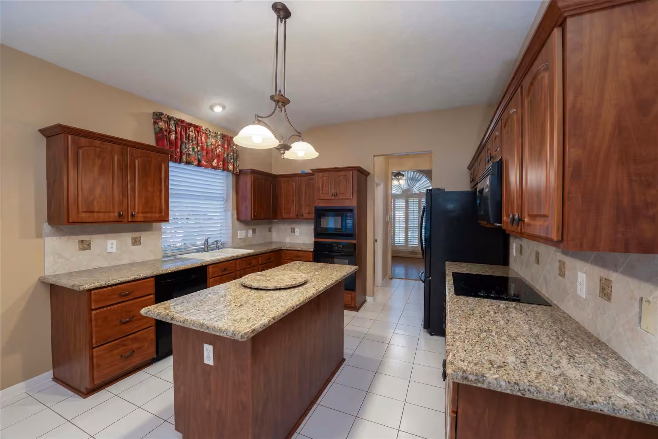 Photo 4 of 22507 Wildwood Grove Drive, Katy, TX