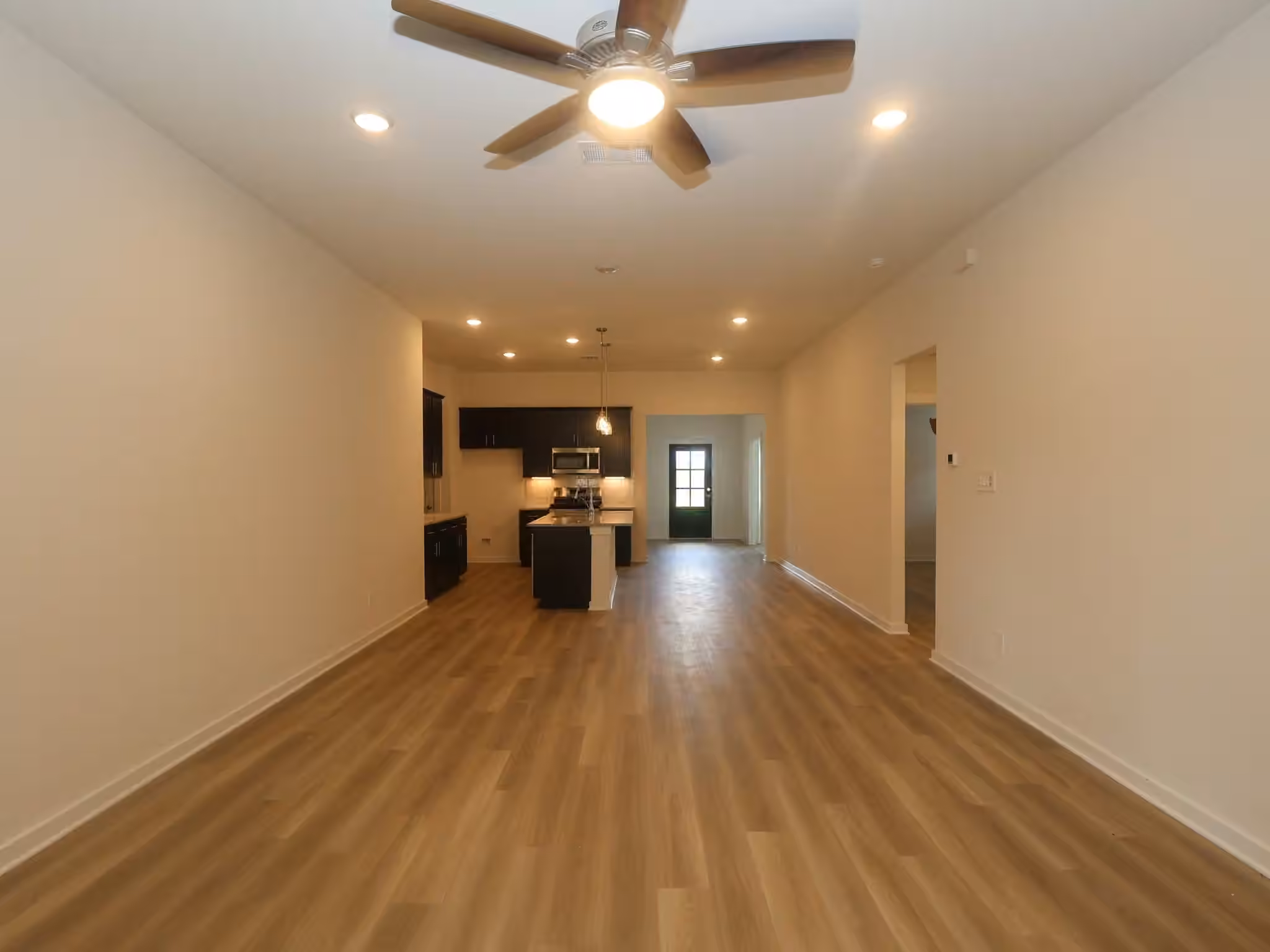 Photo 7 of 985 Garden Path Drive, Willis, TX