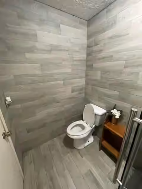 Photo 3 of 14312 Hillsboro Street, Houston, TX