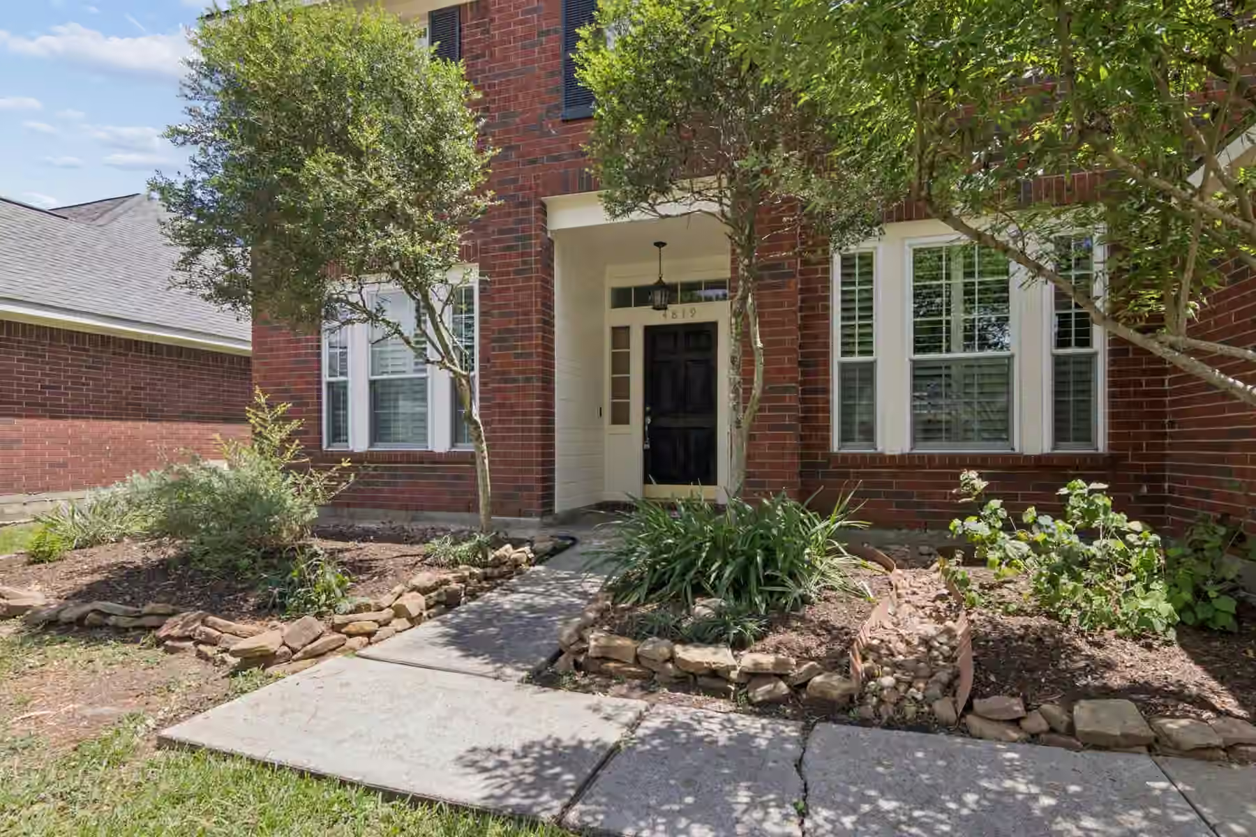 Photo 4 of 4819 Stone Harbor Drive, Friendswood, TX