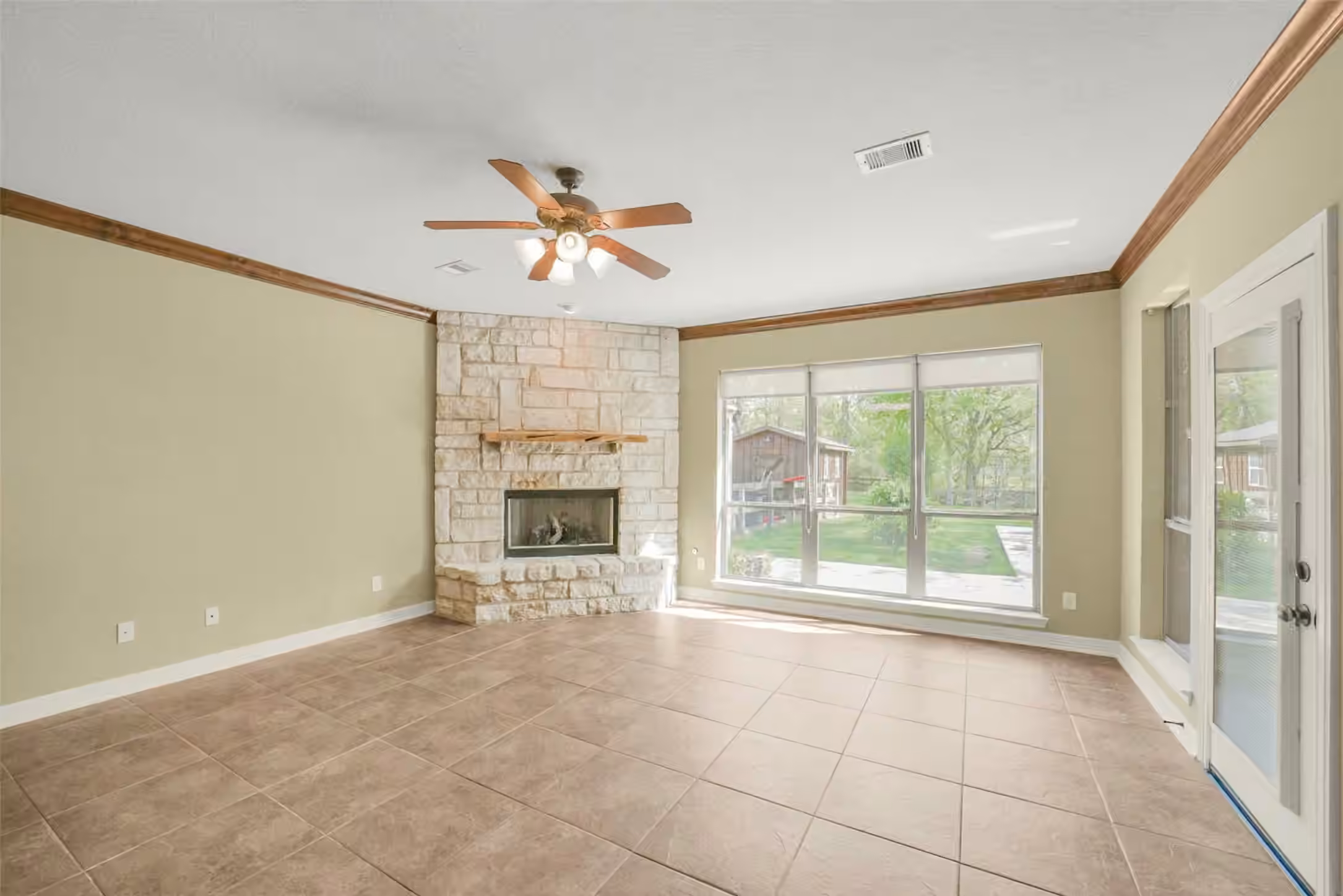 Photo 7 of 3522 Wellspring Lake Drive, Fulshear, TX