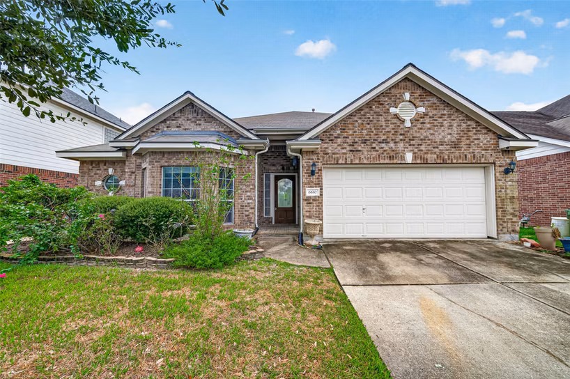 Photo of 6610 Atasca Creek Drive, Humble, TX