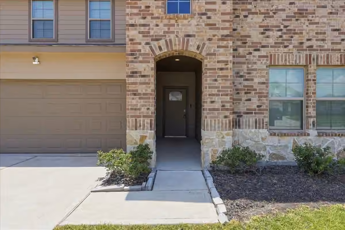 Photo 4 of 115 Little Spring Court, Anahuac, TX