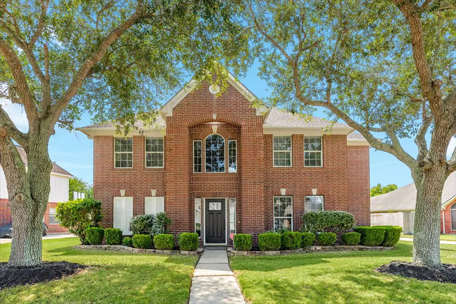 Photo of 3206 Braesview Drive, Pearland, TX