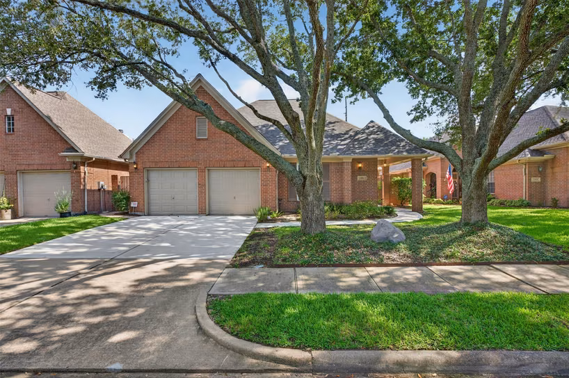 Photo of 13911 Carriage Walk Lane, Houston, TX