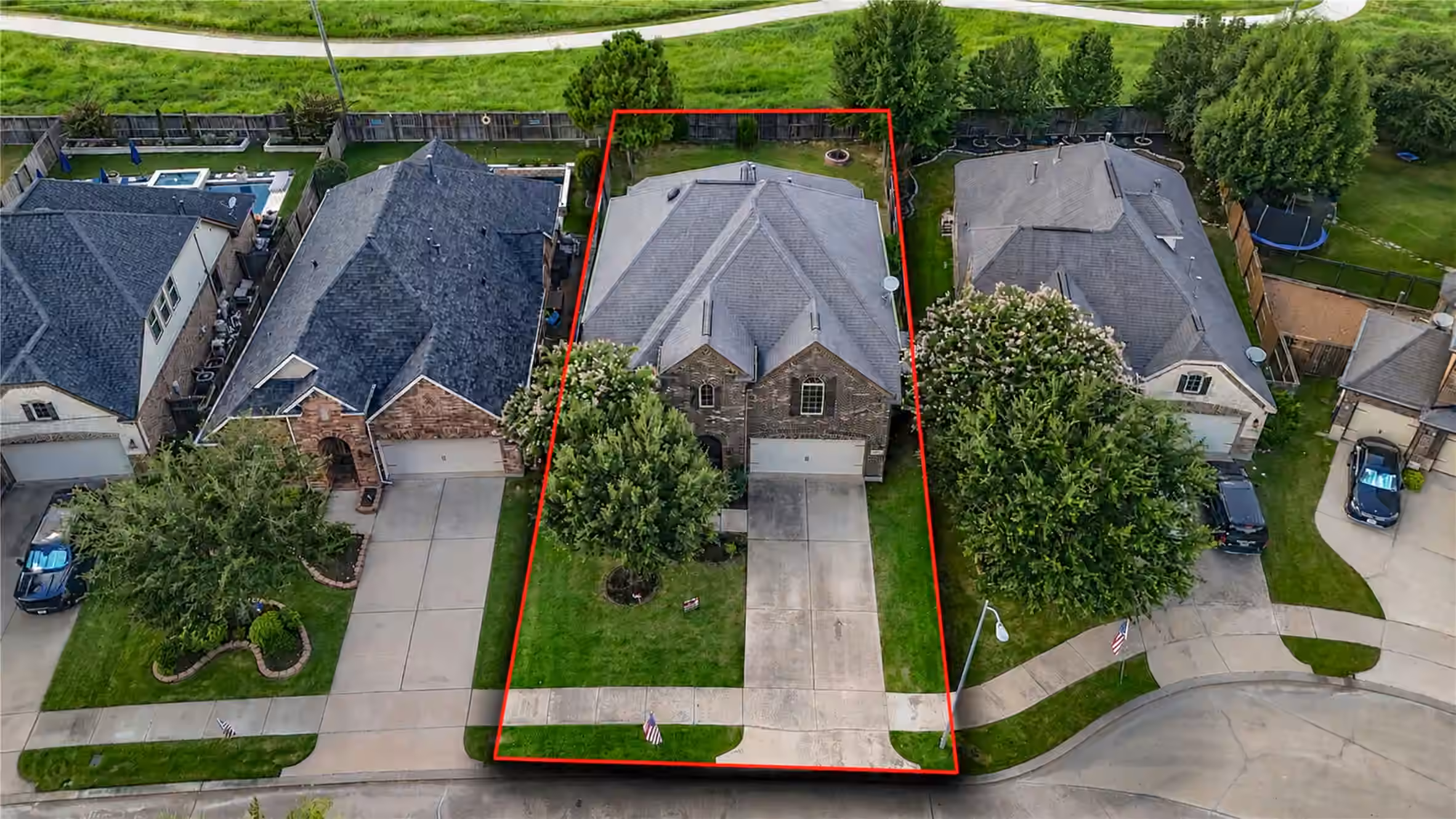 Photo 2 of 4910 Scenic Horizon Lane, Fulshear, TX