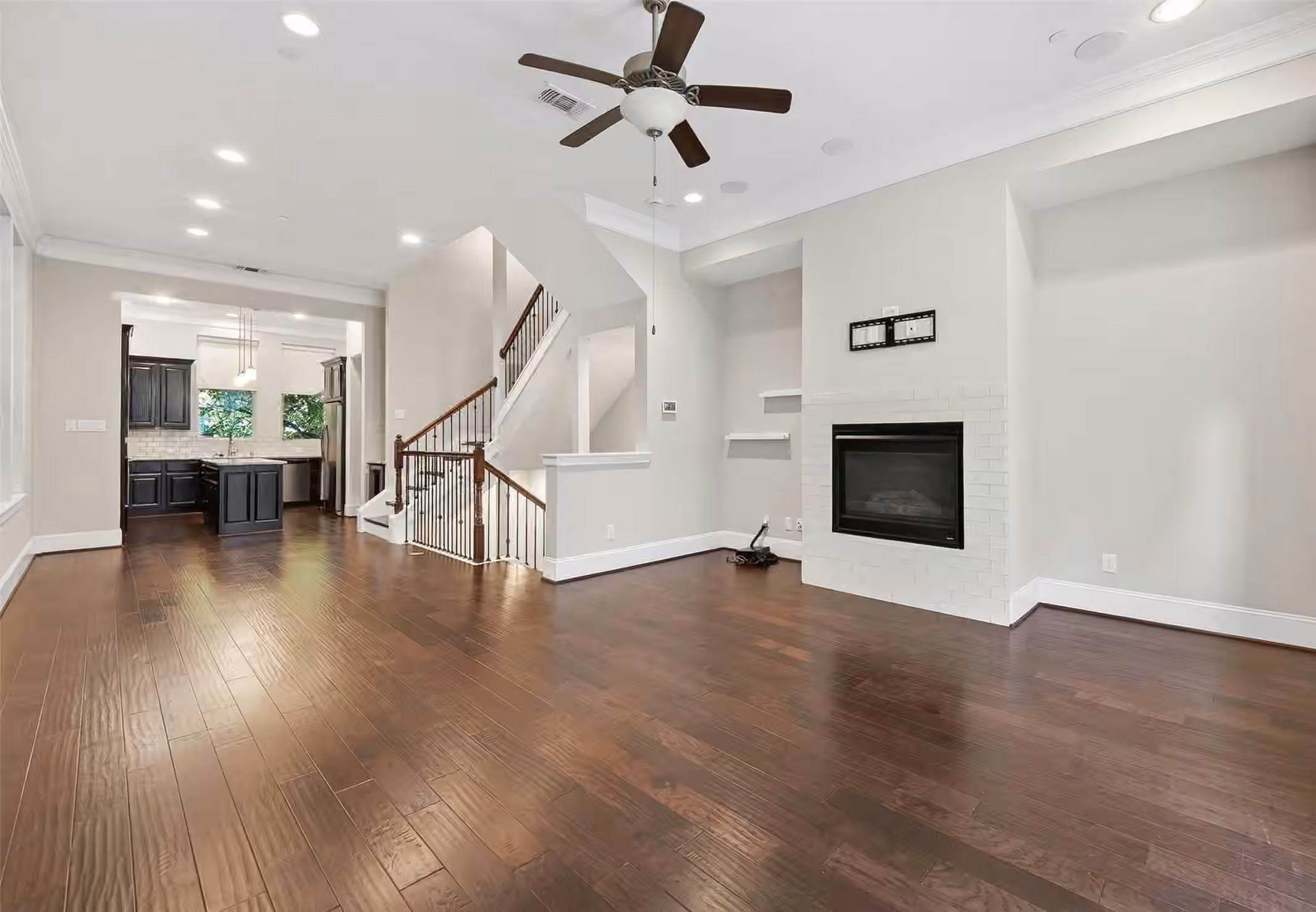 Photo 4 of 816 Yale Street C, Houston, TX